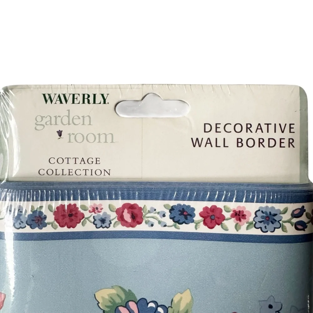 Waverly Garden Room Cottage Collection Hillside Floral Wall Border - 3 included